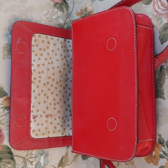 Vintage Kate Spade Red Leather Crossbody Camera Bag with Front Flap - Picture 10 of 16